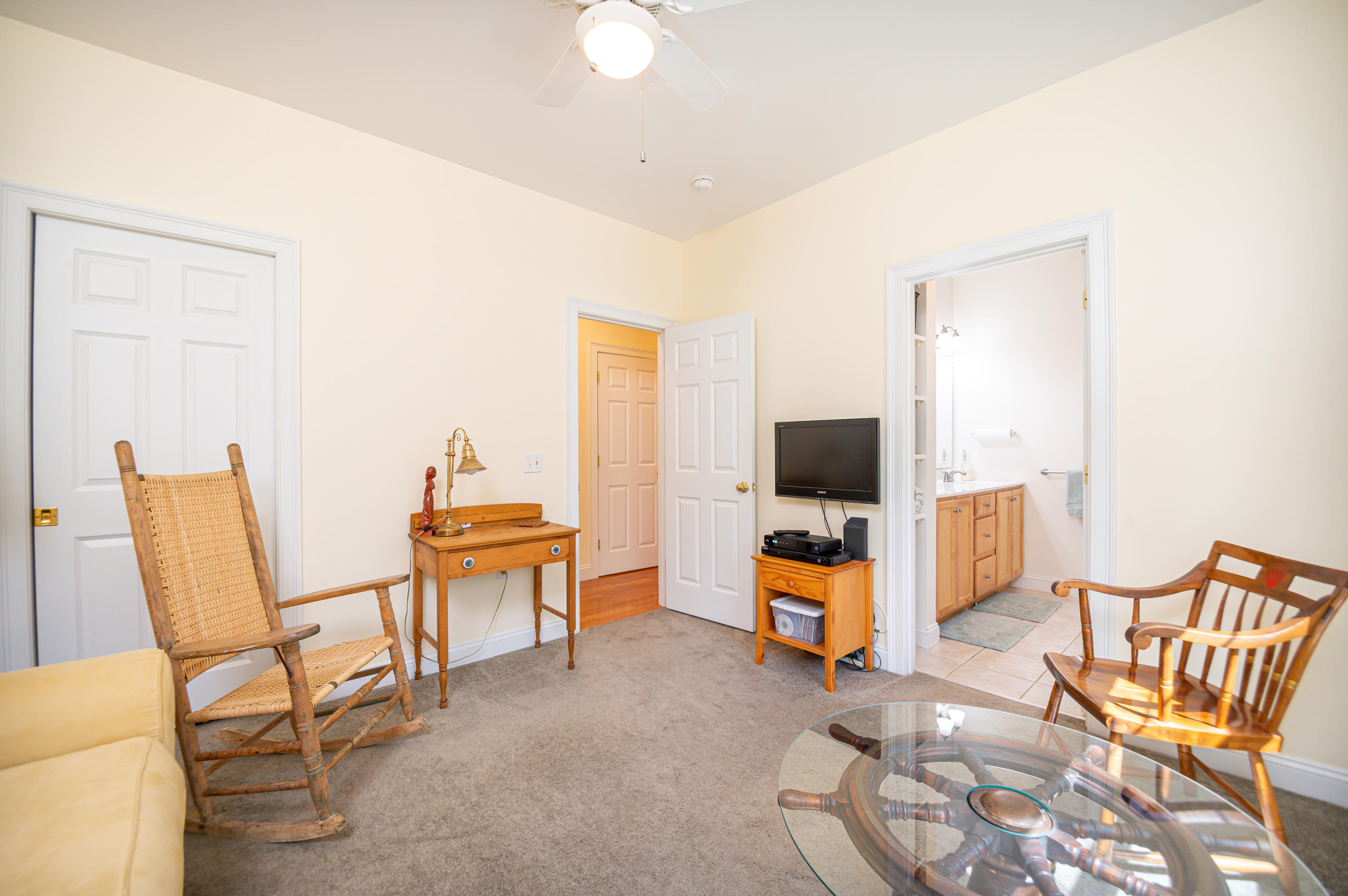 7 Gideons Way, Unit 7 Freeport, ME 04032 - Photo 20 of 56 DSC_3526