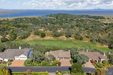 $2,300,000 | 115 Stone Tree Lane, Novato, CA 94945