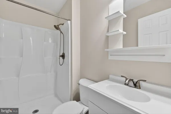 $2,950 | 6427 Old Scotts Court, Springfield, VA 22152