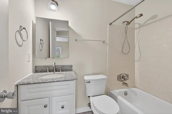 $2,950 | 6427 Old Scotts Court, Springfield, VA 22152