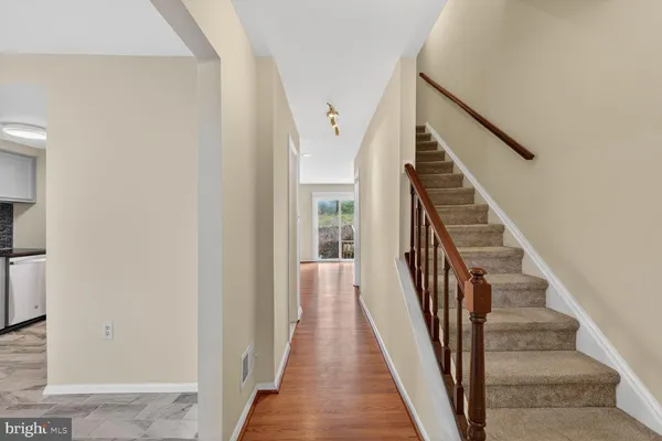 $2,950 | 6427 Old Scotts Court, Springfield, VA 22152