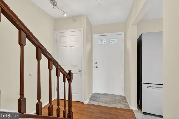 $2,950 | 6427 Old Scotts Court, Springfield, VA 22152