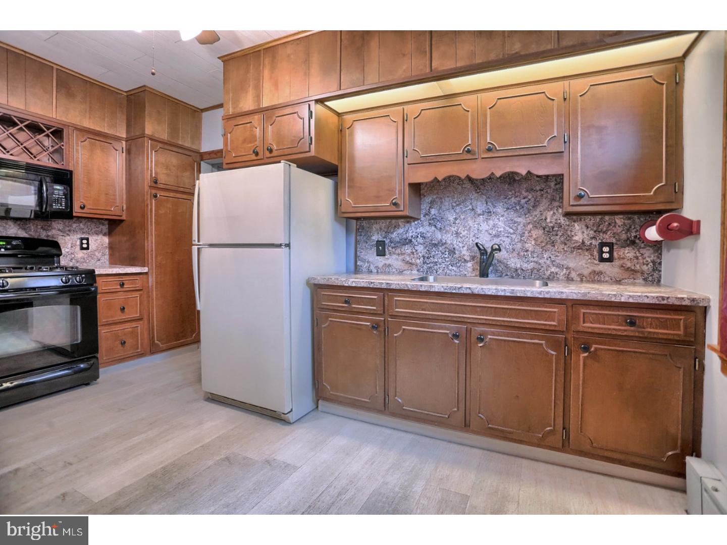 138 West Elm Street Shillington, PA 19607 - Photo 3 of 12 Kitchen
