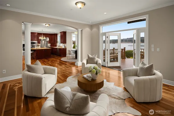 $5,488,640 | 17765 Beach Drive Northeast, Lake Forest Park, WA 98155