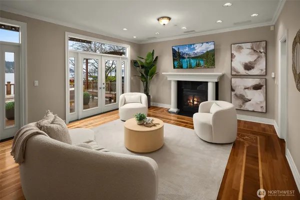 $5,488,640 | 17765 Beach Drive Northeast, Lake Forest Park, WA 98155