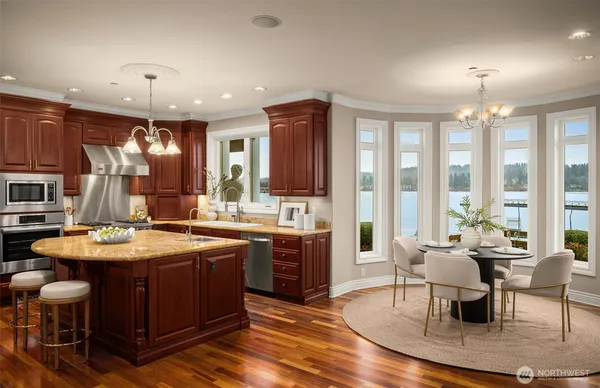 $5,488,640 | 17765 Beach Drive Northeast, Lake Forest Park, WA 98155