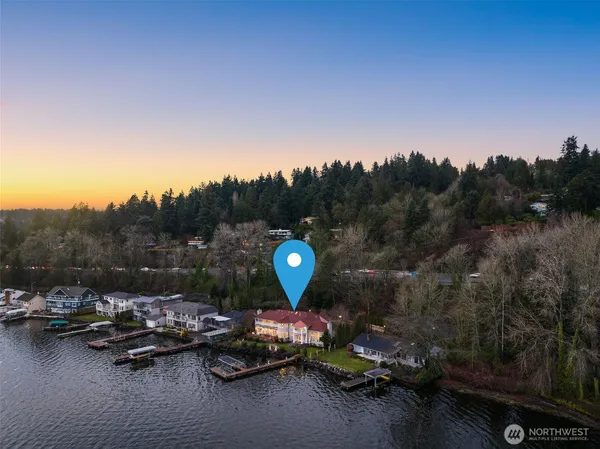 $5,488,640 | 17765 Beach Drive Northeast, Lake Forest Park, WA 98155