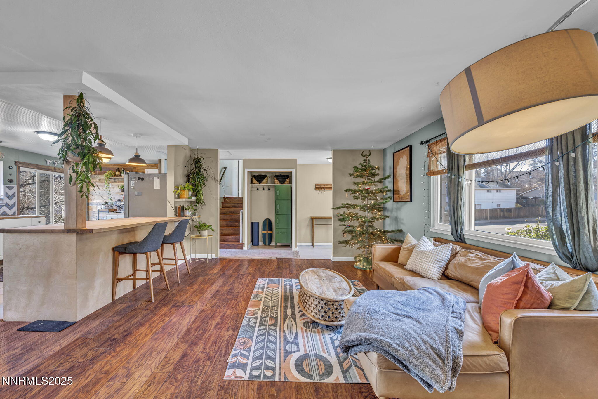 1100 Mission Circle Reno, NV 89503 - Photo 6 of 61 a living room with furniture and a large window