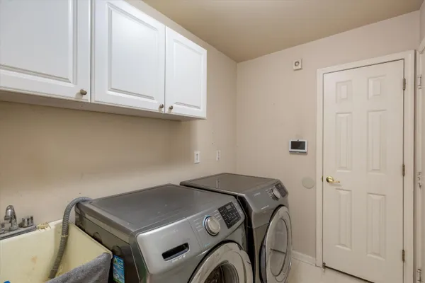 $480,000 | 24403 Elmhurst Avenue, Farmington Hills, MI 48336