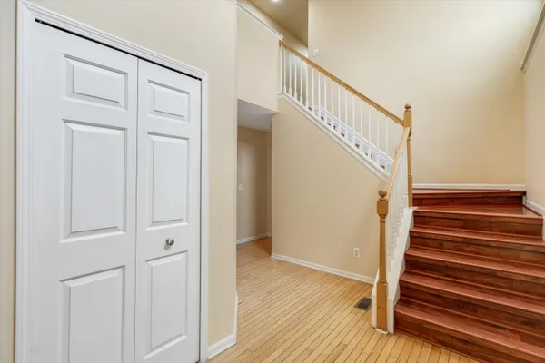 $480,000 | 24403 Elmhurst Avenue, Farmington Hills, MI 48336