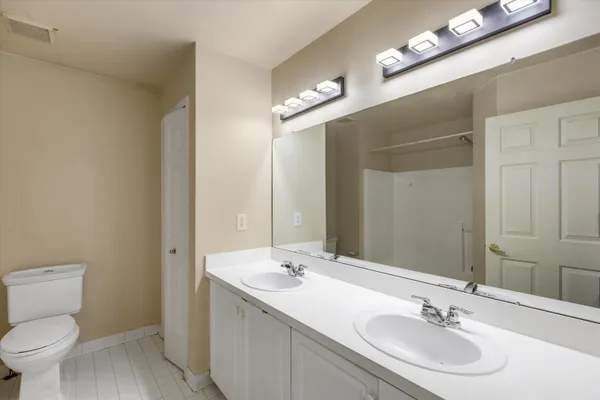 $480,000 | 24403 Elmhurst Avenue, Farmington Hills, MI 48336