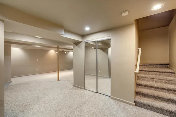 $480,000 | 24403 Elmhurst Avenue, Farmington Hills, MI 48336