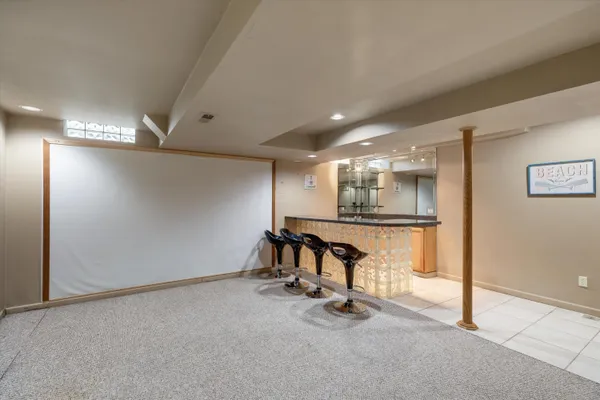 $480,000 | 24403 Elmhurst Avenue, Farmington Hills, MI 48336