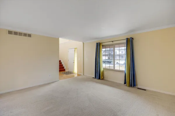 $480,000 | 24403 Elmhurst Avenue, Farmington Hills, MI 48336