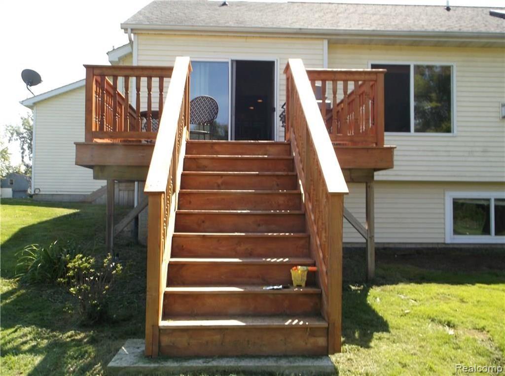 2240 West Thompson Road Fenton, MI 48430 - Photo 7 of 7