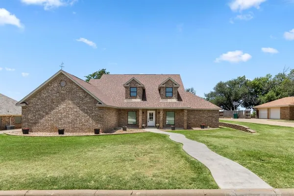 $649,900 | 1111 South Ash Street, Archer City, TX 76351