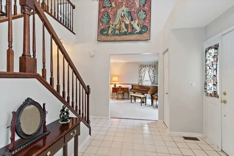 $450,000 | 1200 Deep Woods Drive, Elgin, IL 60120