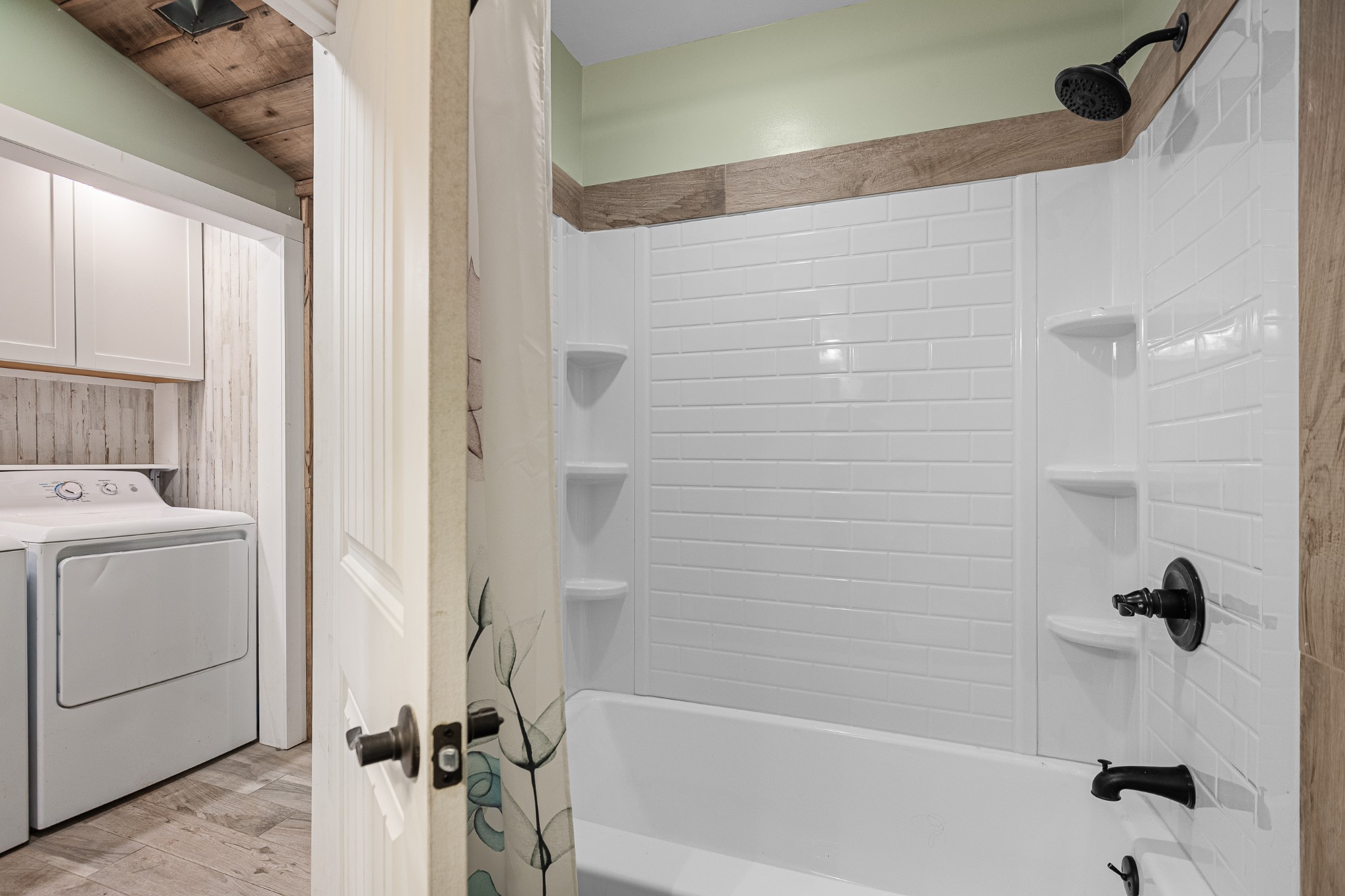 3671 Raleigh Beard Road Santa Fe, TN 38482 - Photo 21 of 32 a bathroom with a bathtub and a shower
