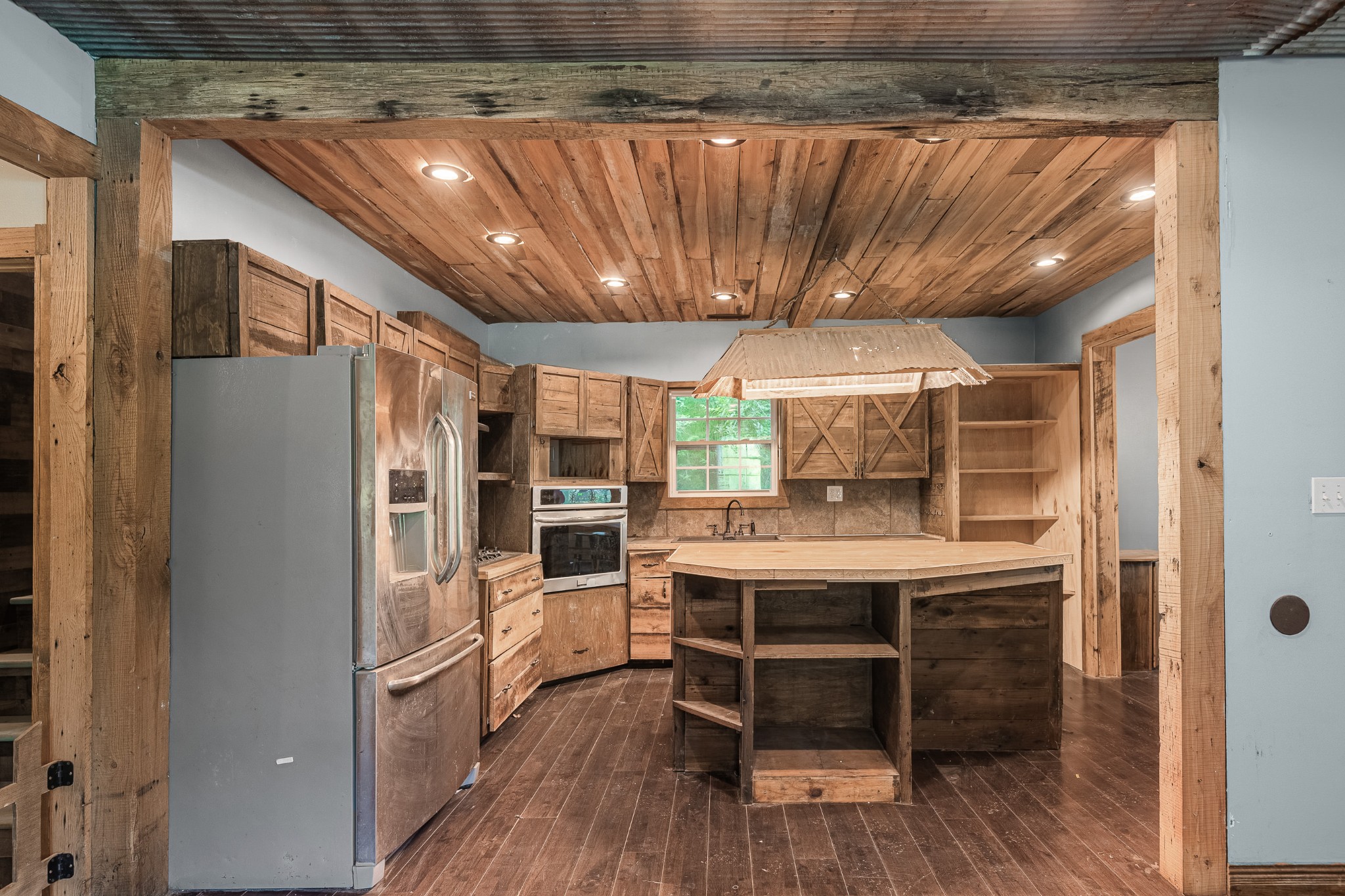 3671 Raleigh Beard Road Santa Fe, TN 38482 - Photo 10 of 32 a dining room with furniture and window