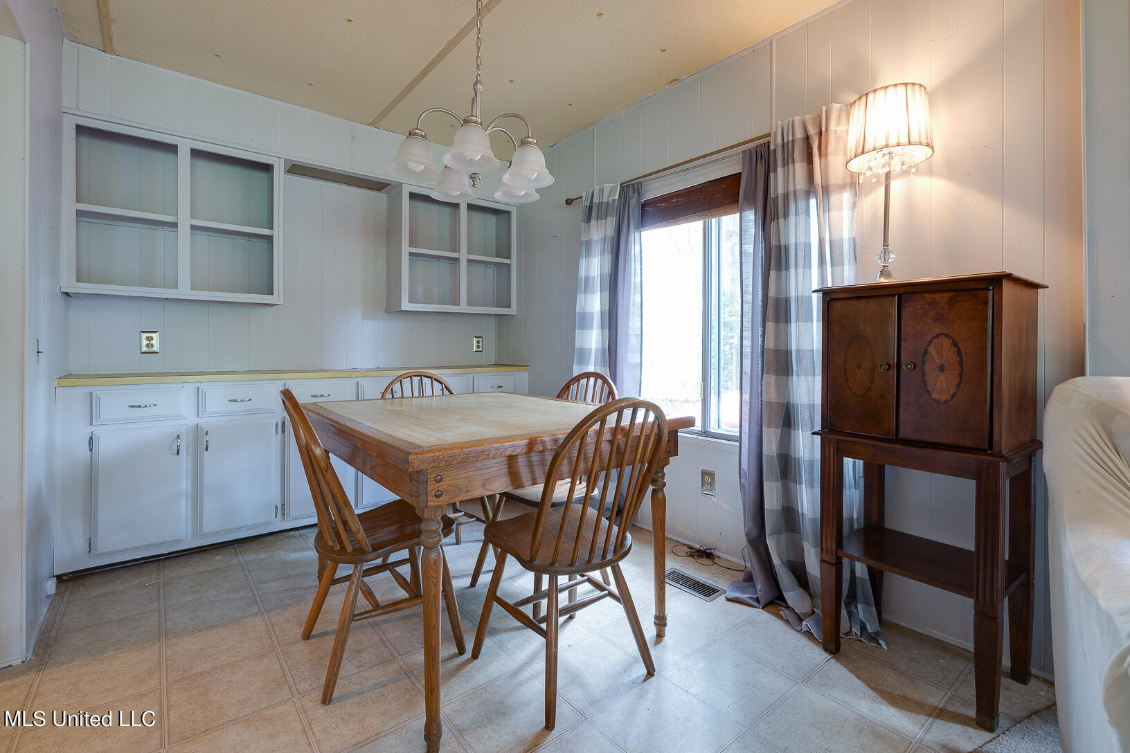 313 Bell Road Byhalia, MS 38611 - Photo 6 of 16 313 Bell Rd-15