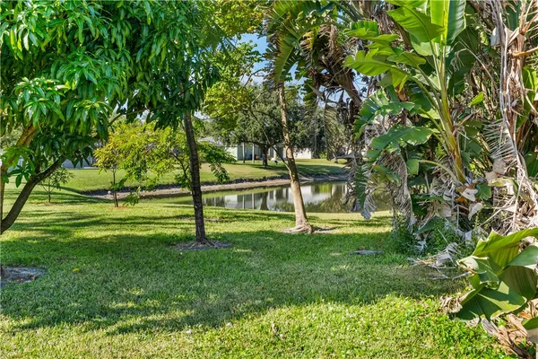 $474,400 | 3660 2nd Street Southwest, Vero Beach, FL 32968
