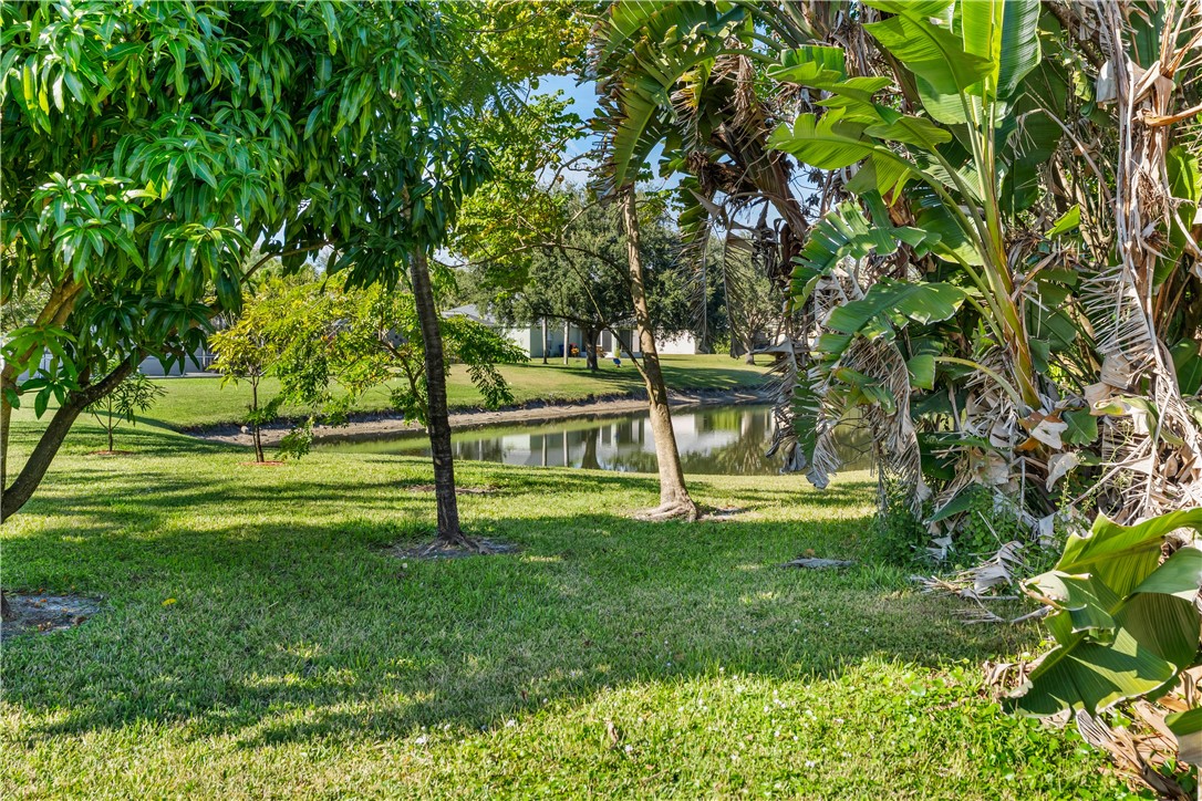 3660 2nd Street Southwest Vero Beach, FL 32968 - Photo 24 of 36 a view of a park