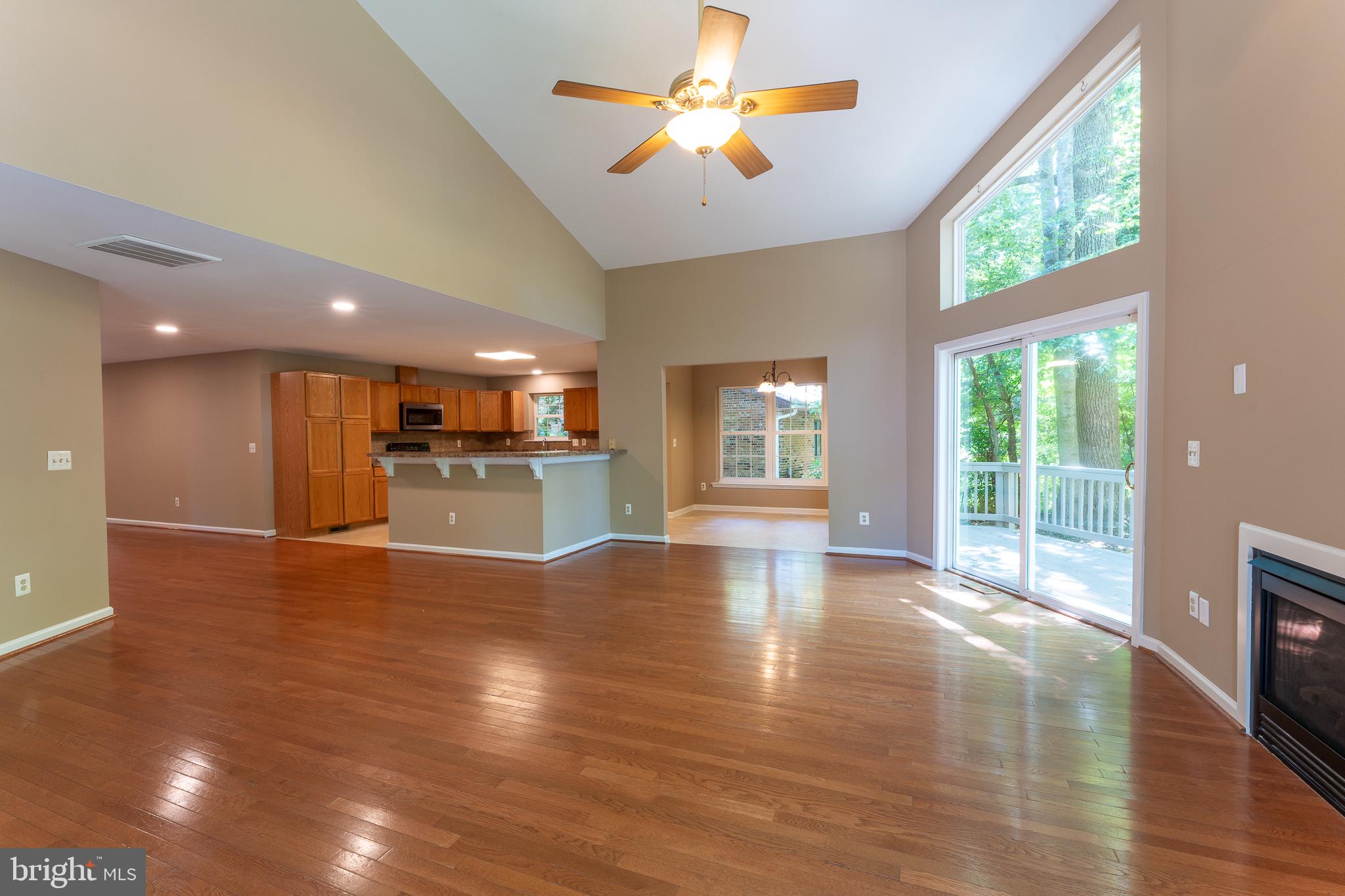 216 Spotswood Road Locust Grove, VA 22508 - Photo 19 of 65 Living Room
