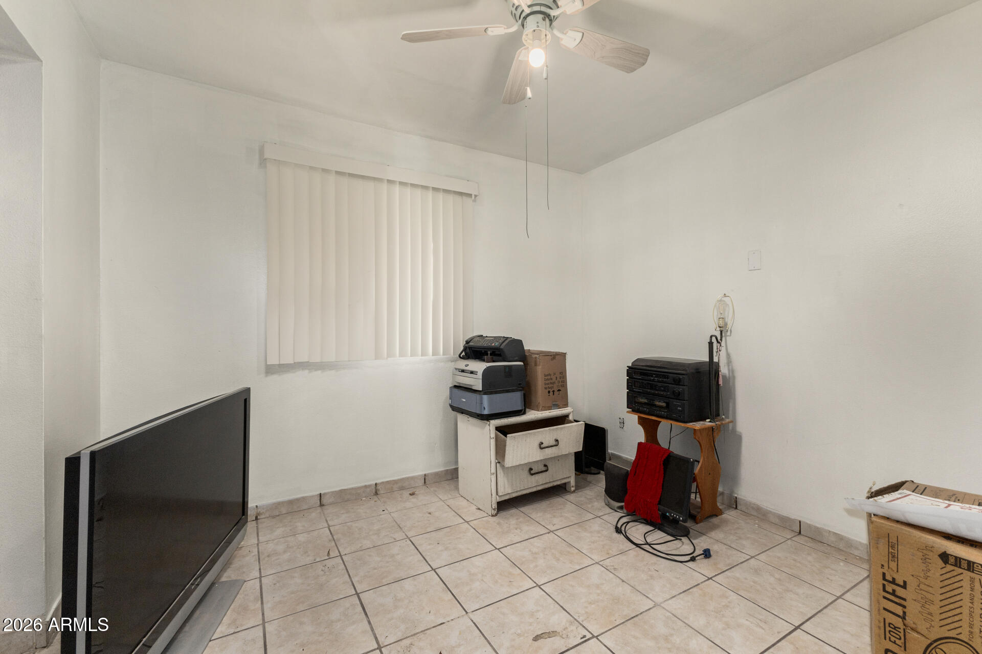 463 South Daley Mesa, AZ 85204 - Photo 17 of 28 a view of workspace with cabinets