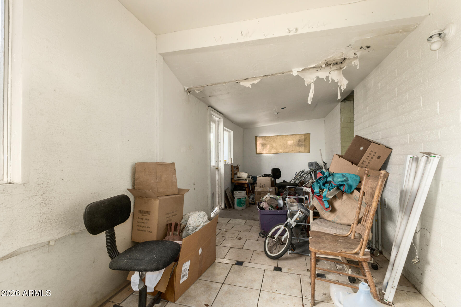 463 South Daley Mesa, AZ 85204 - Photo 20 of 28 a view of a workspace with furniture and a potted plant