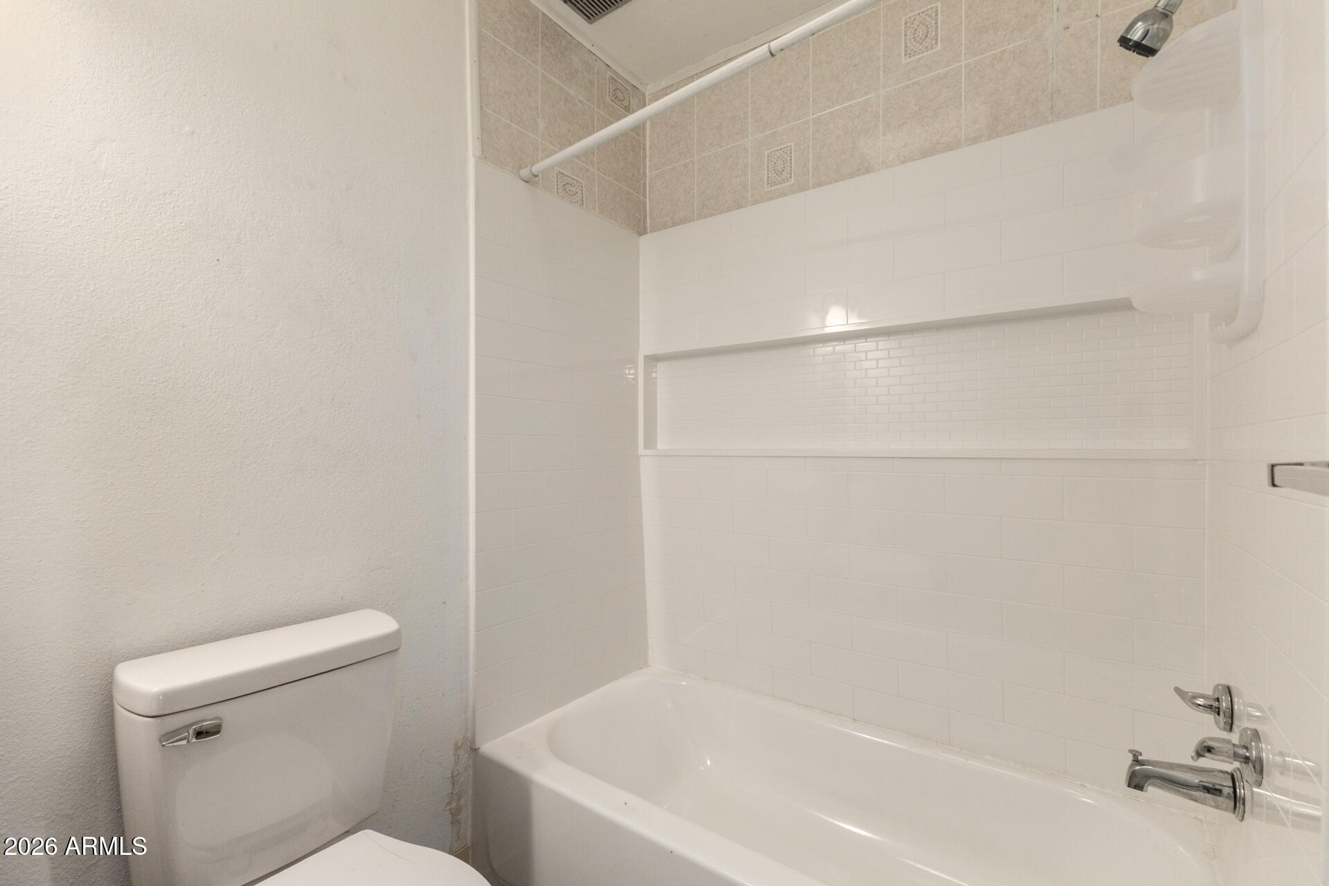 463 South Daley Mesa, AZ 85204 - Photo 22 of 28 a bathroom with a bathtub and a toilet