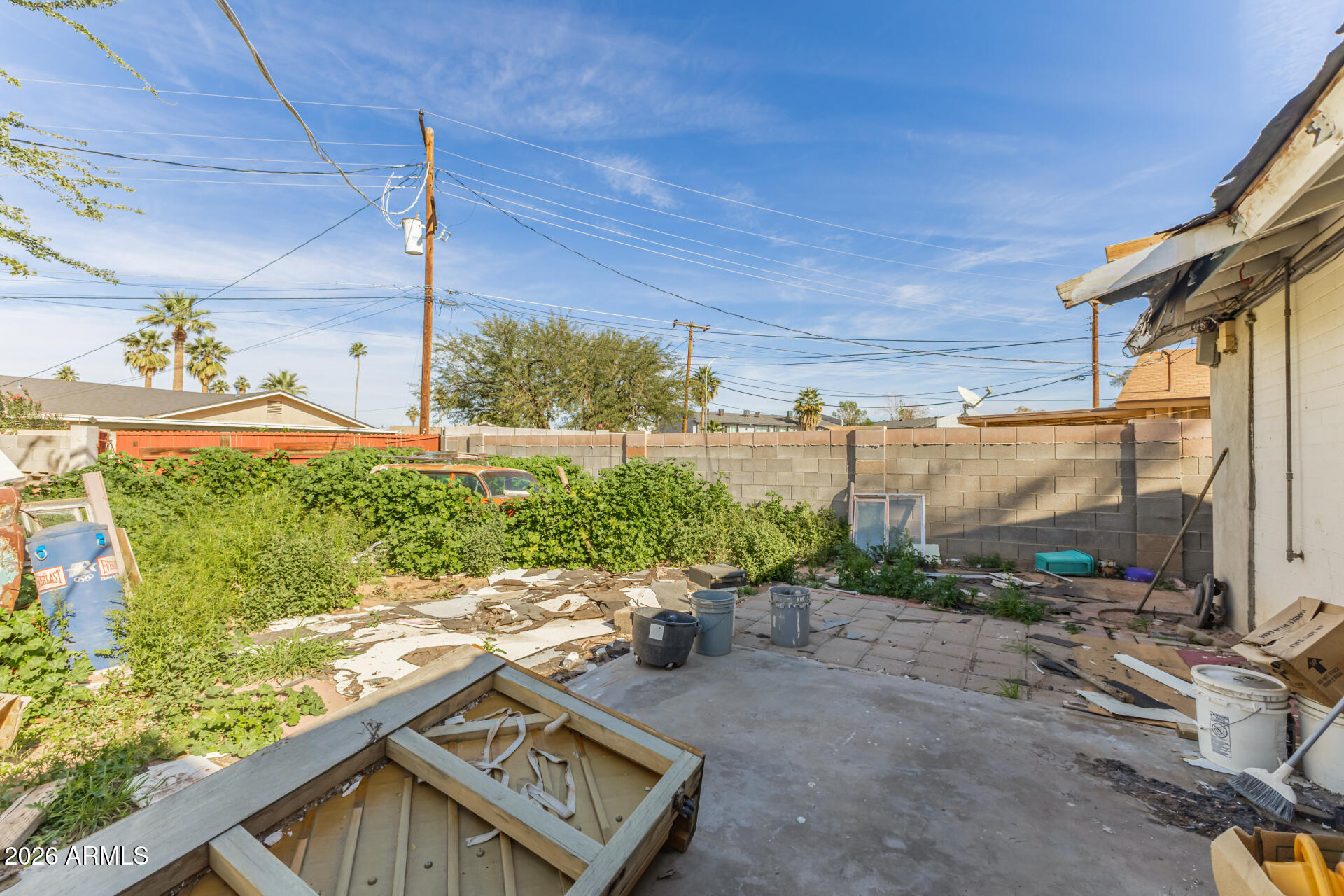 463 South Daley Mesa, AZ 85204 - Photo 28 of 28 a view of a porch with chairs and potted plants