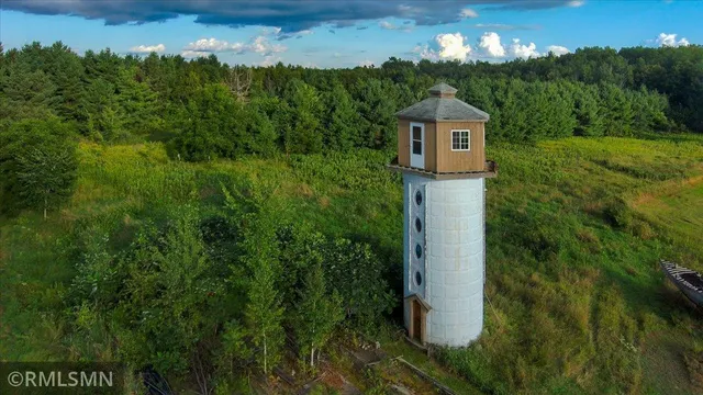 $775,000 | 29224 Hawks Nest Lane, Hinckley, MN 55037