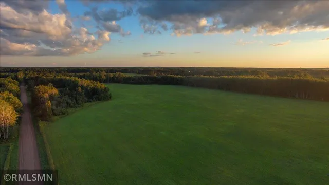 $775,000 | 29224 Hawks Nest Lane, Hinckley, MN 55037