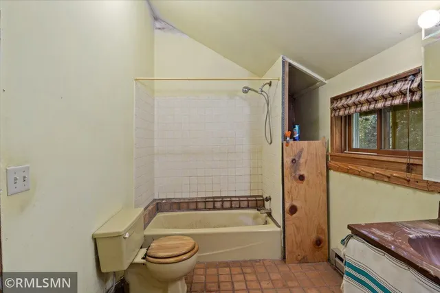 $775,000 | 29224 Hawks Nest Lane, Hinckley, MN 55037