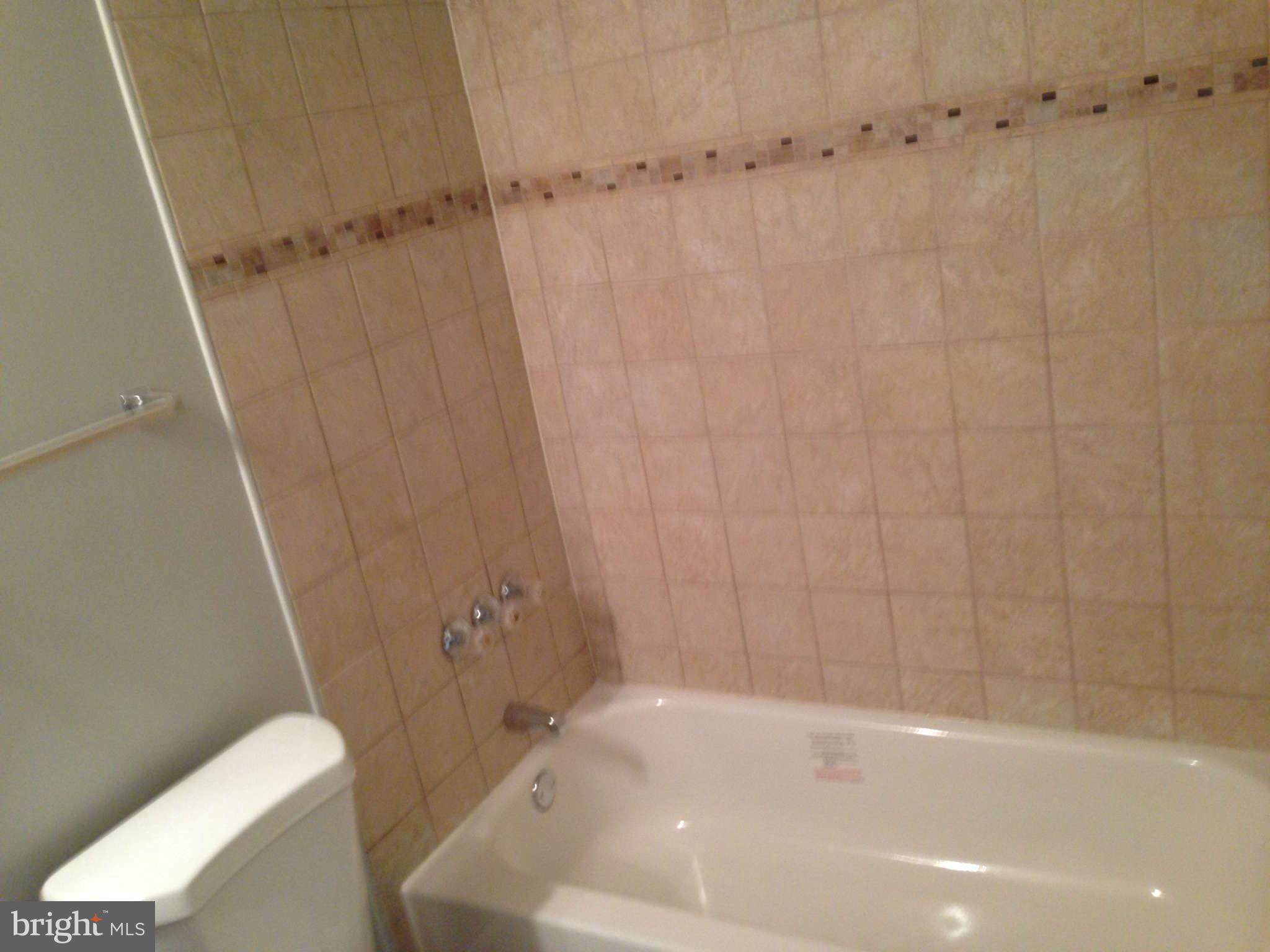 8253 Brattle Road Baltimore, MD 21208 - Photo 11 of 30 Bath