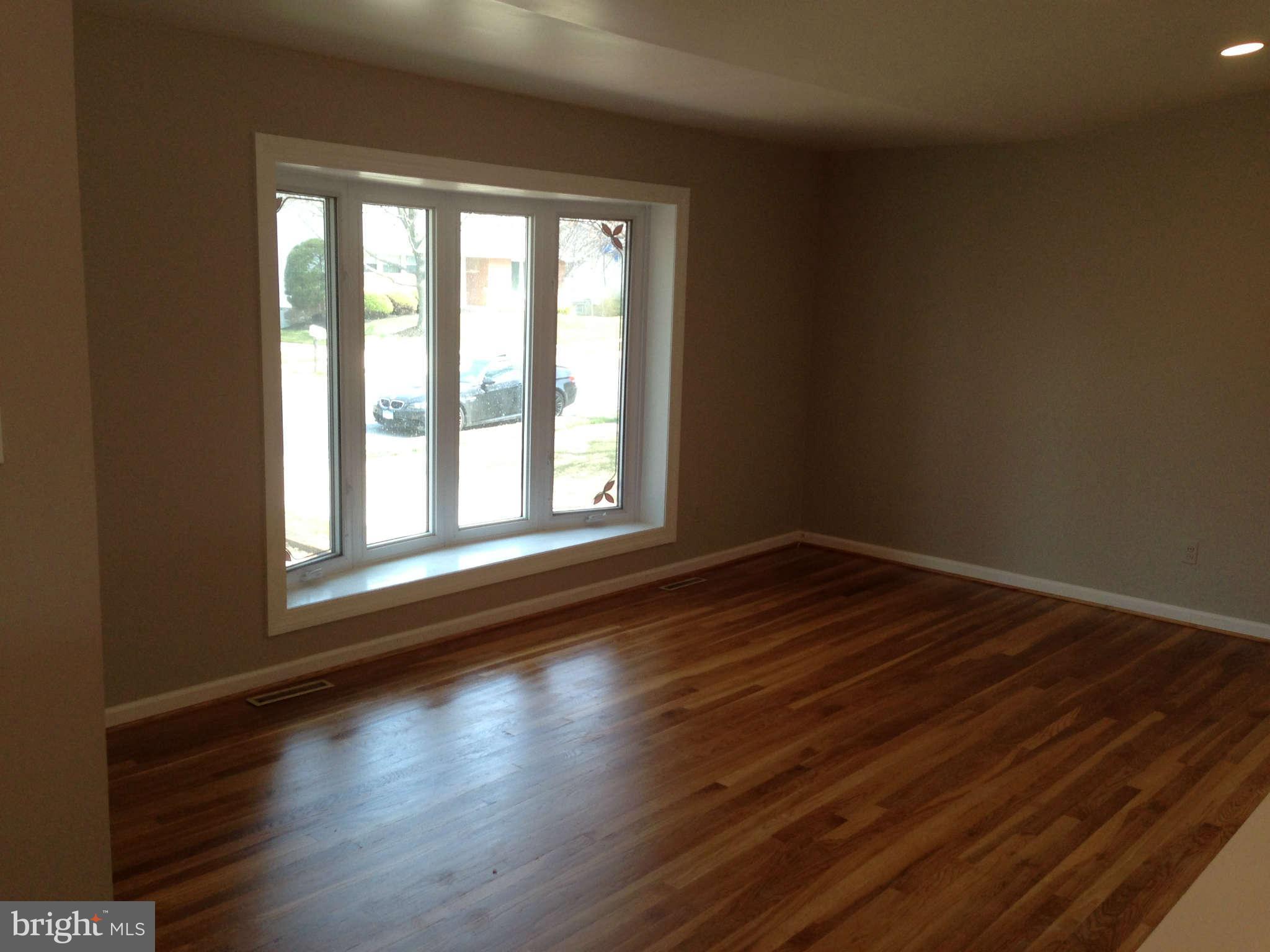 8253 Brattle Road Baltimore, MD 21208 - Photo 4 of 30 Interior (General)
