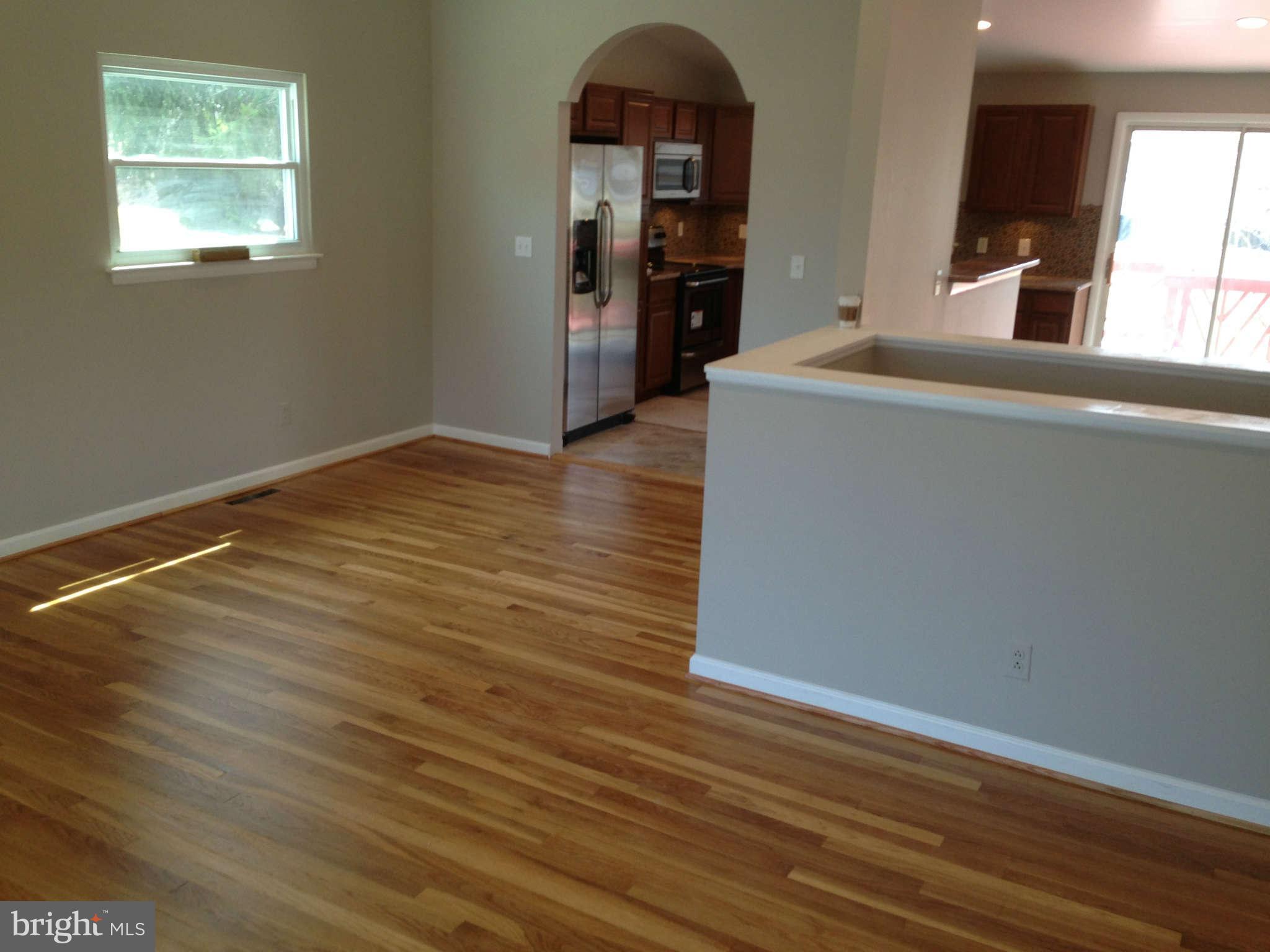 8253 Brattle Road Baltimore, MD 21208 - Photo 5 of 30 Interior (General)