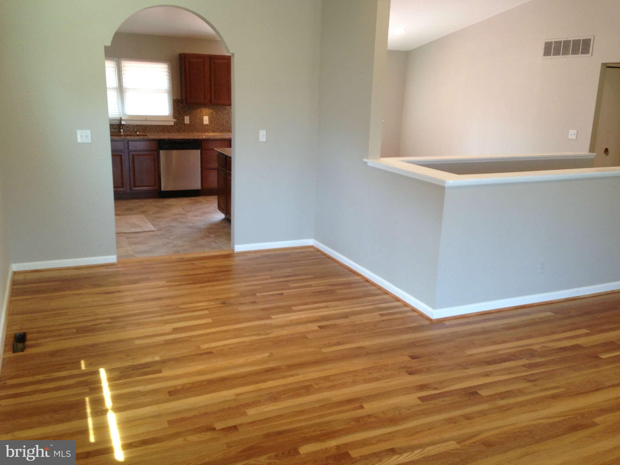 8253 Brattle Road Baltimore, MD 21208 - Photo 6 of 30 Interior (General)