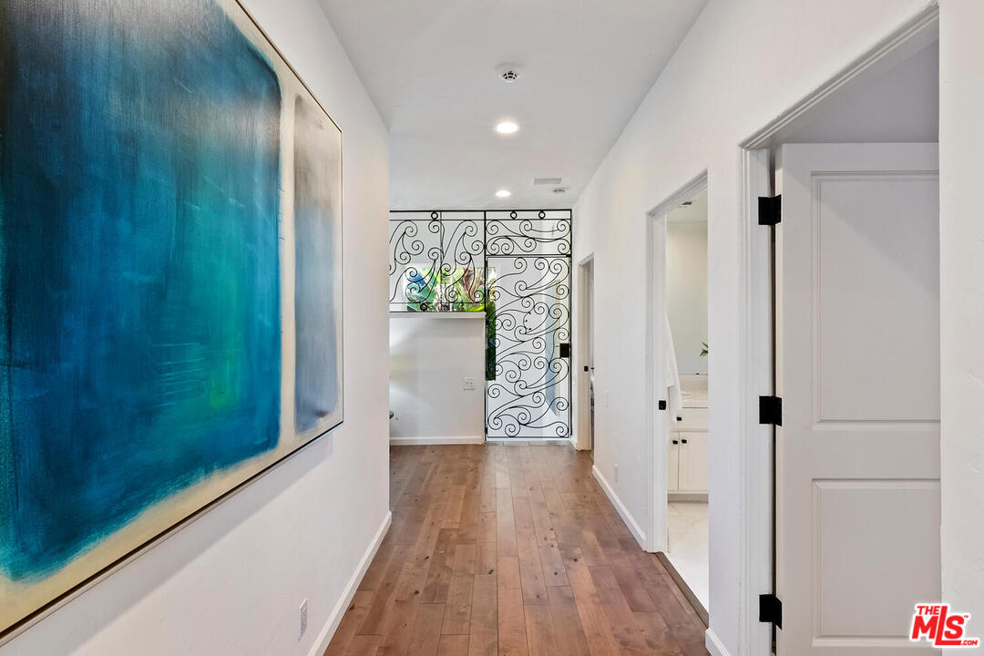 1501 North Beverly Drive Beverly Hills, CA 90210 - Photo 19 of 48