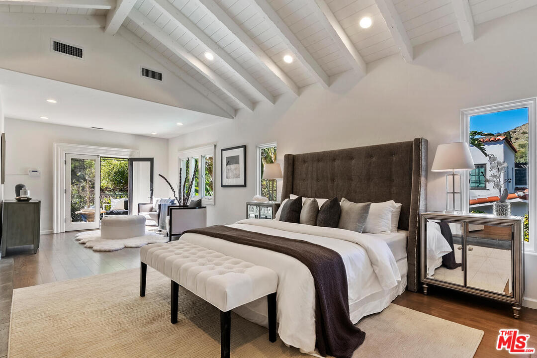 1501 North Beverly Drive Beverly Hills, CA 90210 - Photo 22 of 48