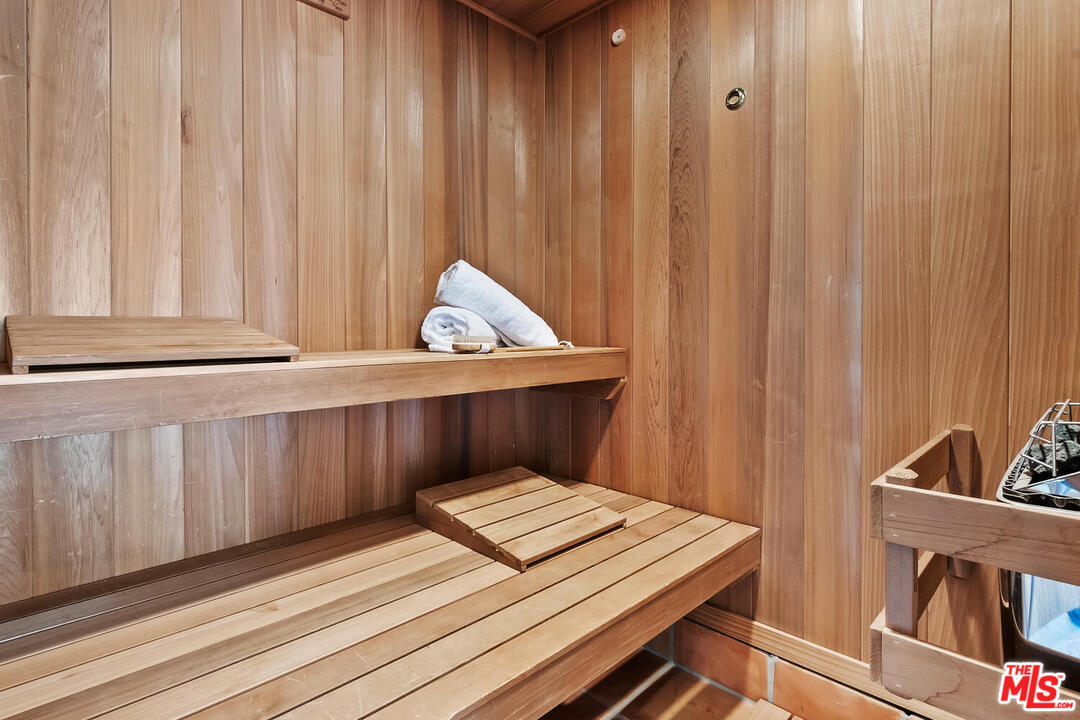 1501 North Beverly Drive Beverly Hills, CA 90210 - Photo 29 of 48