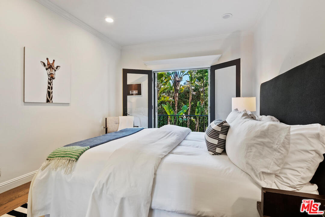 1501 North Beverly Drive Beverly Hills, CA 90210 - Photo 35 of 48