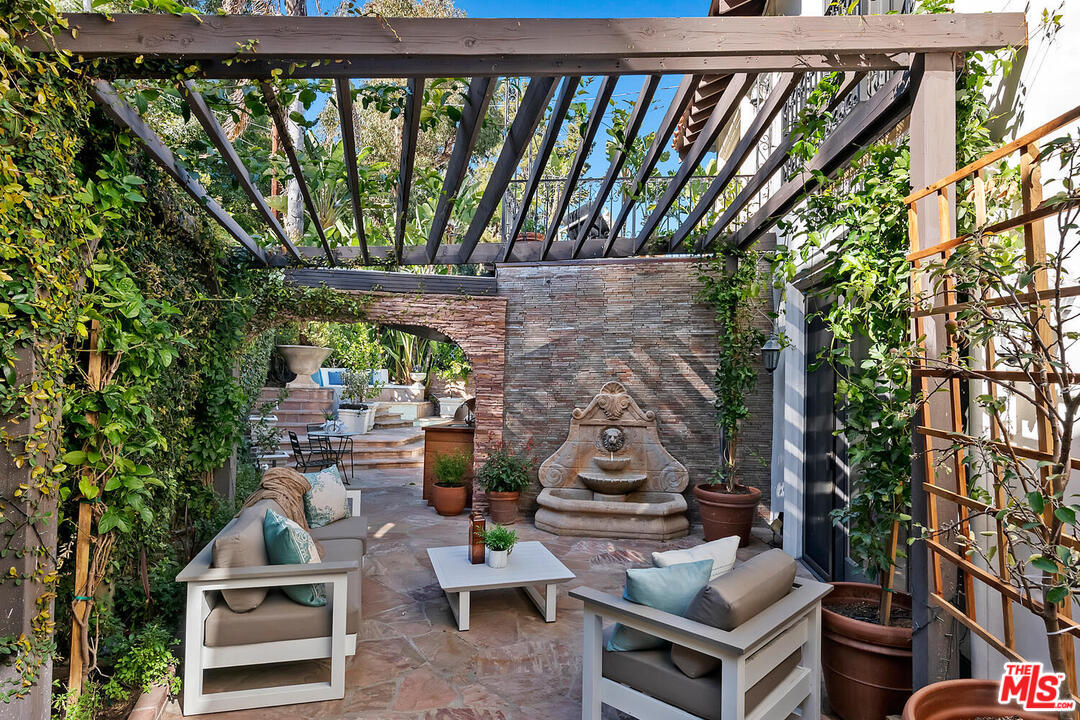 1501 North Beverly Drive Beverly Hills, CA 90210 - Photo 41 of 48