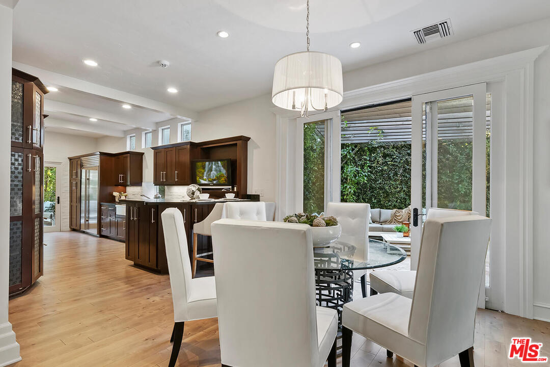 1501 North Beverly Drive Beverly Hills, CA 90210 - Photo 7 of 48