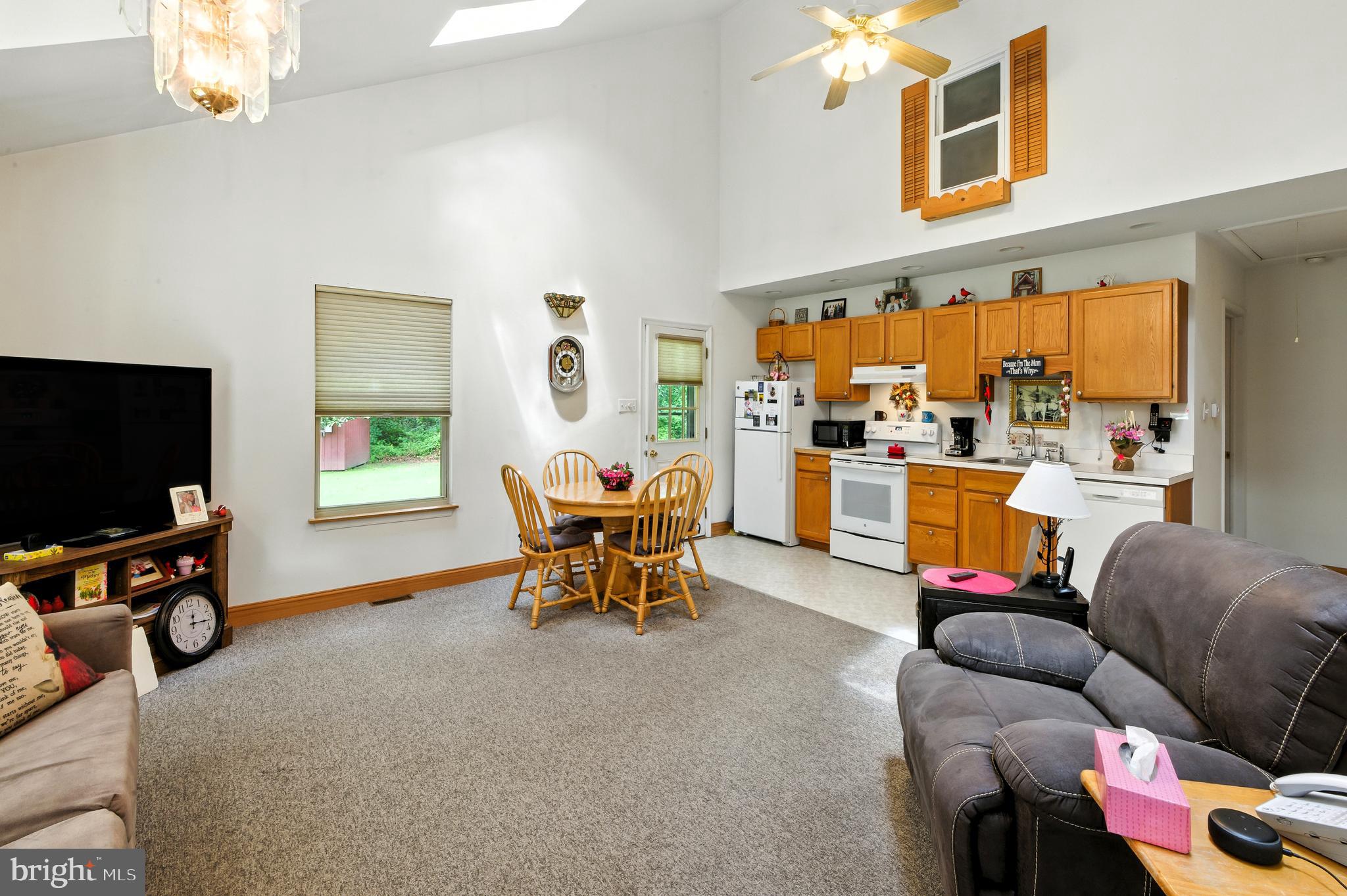 112 Hammonton Buena, NJ 08310 - Photo 13 of 34 a living room with furniture and a flat screen tv