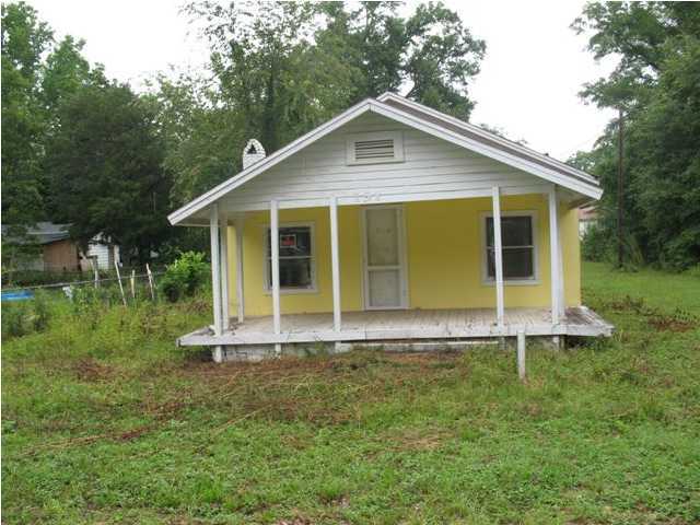 147 North Booker Street Crestview, FL 32536 - Photo 1 of 1 a front view of a house with a yard