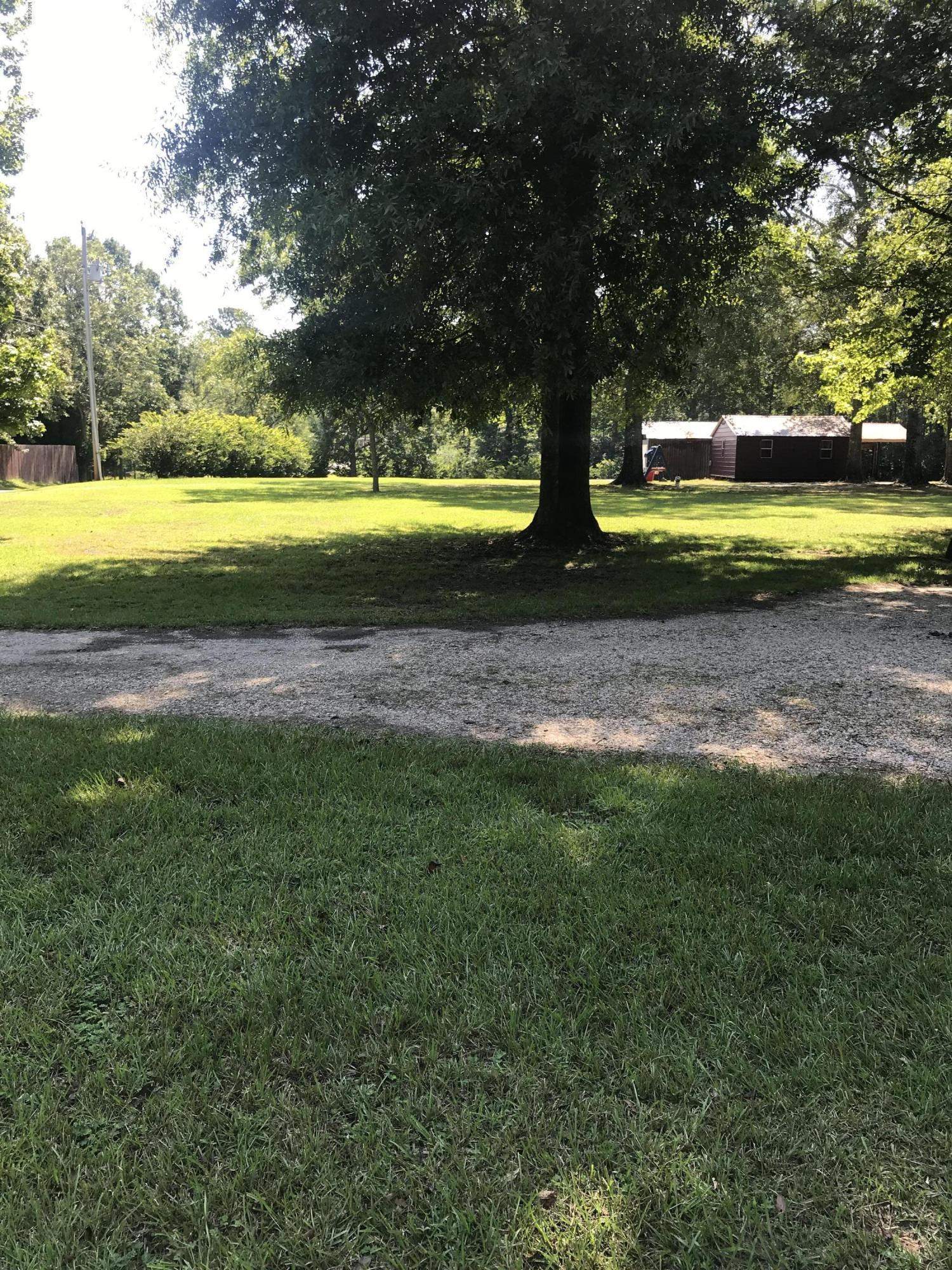 489 East T Poole Road Poplarville, MS 39470 - Photo 3 of 54 IMG_4196