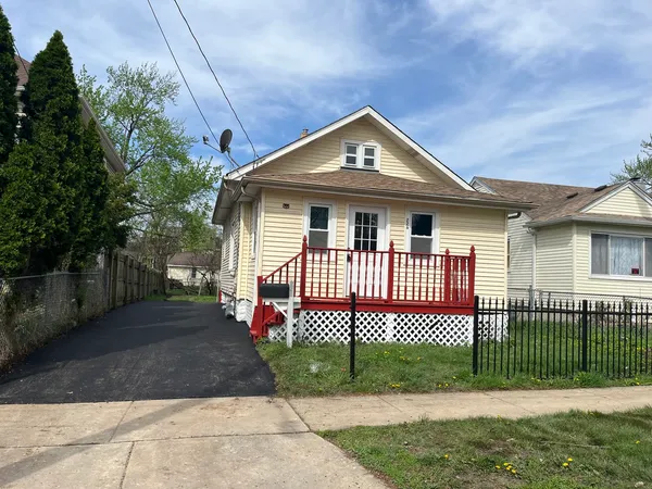 $244,900 | 226 North Ohio Street, Aurora, IL 60505