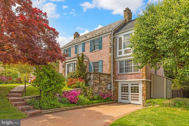 $1,450,000 | 219 Woodland Terrace, Alexandria, VA 22302