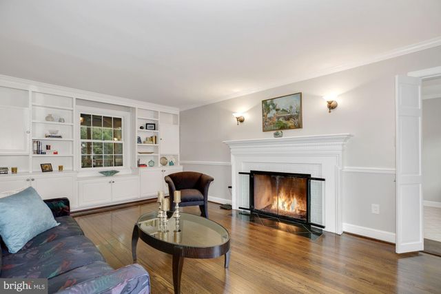 $1,450,000 | 219 Woodland Terrace, Alexandria, VA 22302